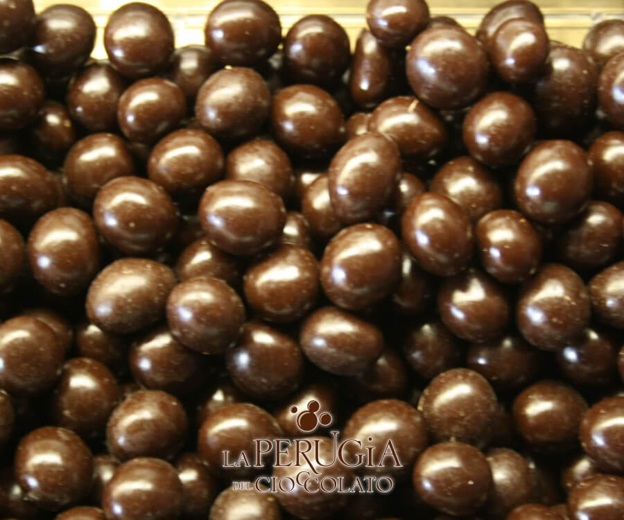 Confetti Mandorla Fondente