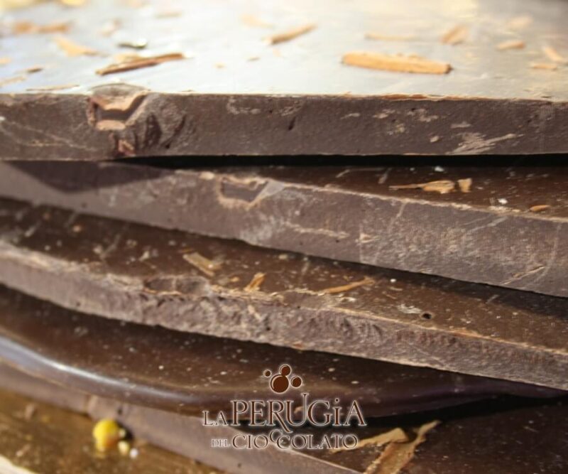 Lastra di cioccolato fondente Arancia e Cannella